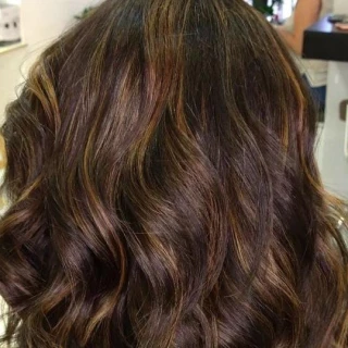 MORENA ILUMINADA 
